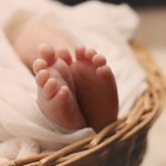 newborn-baby-feet-basket